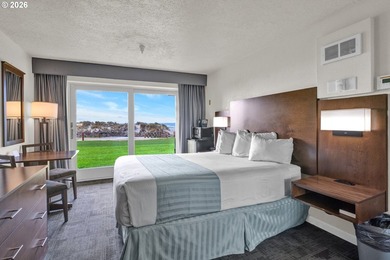 Only Ocean front Condo development in the Florence area! This is - photo 2