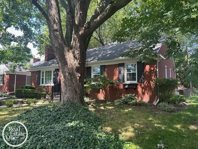 Nice ranch with updates, including a newer roof, newer windows - photo 3