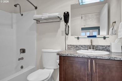 Only Ocean front Condo development in the Florence area! This is - photo 8