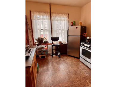 Your perfect opportunity to own a spacious, fully detached, 2 - photo 22