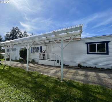 Welcome to this charming home, tucked into a peaceful community - photo 24