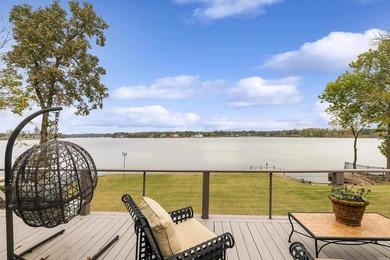 BREATHTAKING LAKEFRONT LIVING ON HURRICANE LAKE! From the moment - photo 2