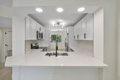 (private lake, pond, creek) Condo For Sale in Tamarac Florida