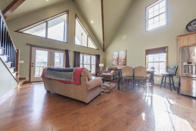 Custom Home on 3 WF lots, 2 DOCKS, Large Shop & Garage! - photo 9