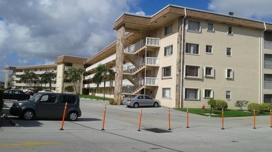 This unit facing South, always has a fresh breeze opening the - photo 12