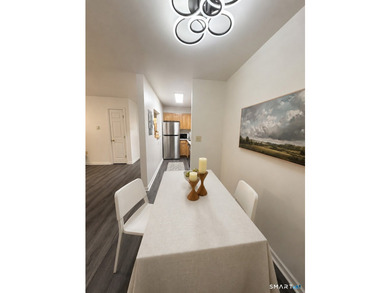 Move right into this beautifully updated 1-bedroom, 1-bath condo - photo 13