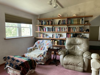 Charming 1900's farmhouse with beautiful acreage leading to - photo 16
