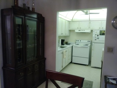 This unit facing South, always has a fresh breeze opening the - photo 16