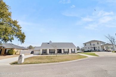 Waterfront living in one of Biloxi's most desirable and peaceful - photo 24