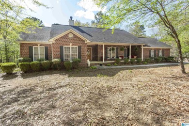 Beautiful Custom built home in Twelve Oaks,with 3.66 acres on a - Lake Home For Sale in Chelsea, Alabama