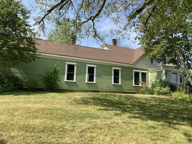 Charming 1900's farmhouse with beautiful acreage leading to - photo 35