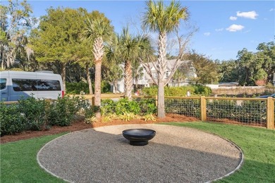 Welcome to 155 Laurel View, a beautifully designed new - photo 38