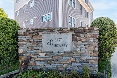 Rare find in the heart of Newport! This young, FIRST FLOOR ONE - photo 1