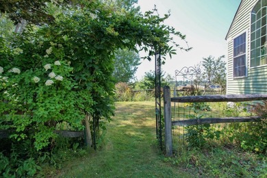 Charming 1900's farmhouse with beautiful acreage leading to - photo 57