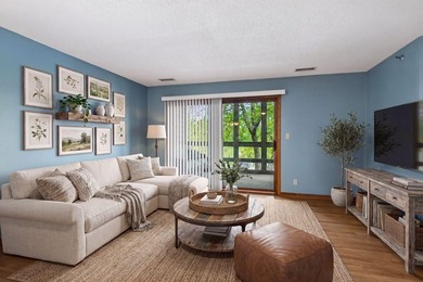 Move right into this beautifully updated condo featuring a - photo 1