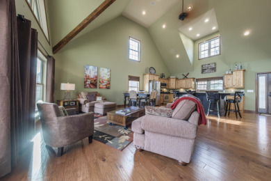Custom Home on 3 WF lots, 2 DOCKS, Large Shop & Garage! - photo 10
