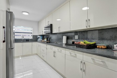 Beautifully updated 3-bedroom, 2.5-bath townhouse in a highly - photo 2