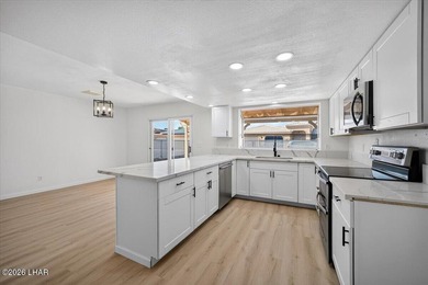 Just remodeled and move-in ready! This beautifully updated pool - photo 14