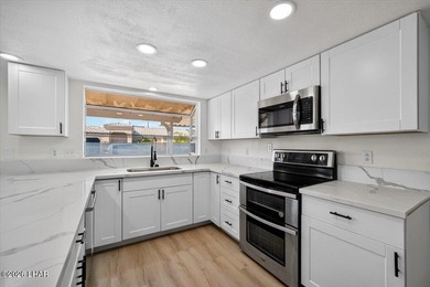 Just remodeled and move-in ready! This beautifully updated pool - photo 15