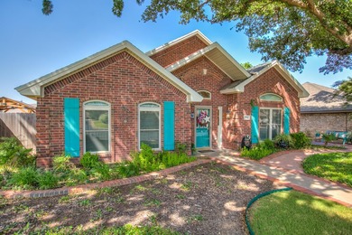 Located at 5511 Fairway Drive in Bentwood Country Club, San - photo 32