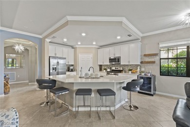 Indulge in the epitome of luxury living with this stunning 3 - photo 5