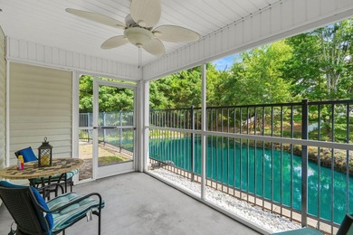 Welcome to easy coastal living in the highly sought-after - photo 2