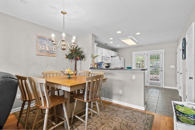 Welcome to easy coastal living in the highly sought-after - photo 5