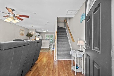 Welcome to easy coastal living in the highly sought-after - photo 7