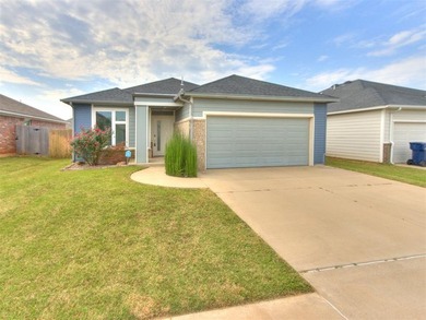 Lake Overholser Home Sale Pending in Yukon Oklahoma