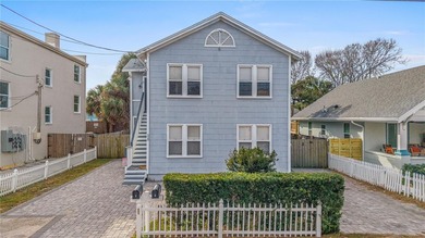 Charming duplex, steps from the World's Most Famous Beach! This - photo 4