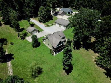 Custom Home on 3 WF lots, 2 DOCKS, Large Shop & Garage! - photo 21