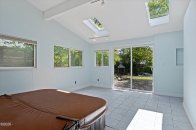 This lovely one-level home is located near Newport's Big Creek - photo 19