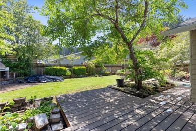 This lovely one-level home is located near Newport's Big Creek - photo 20