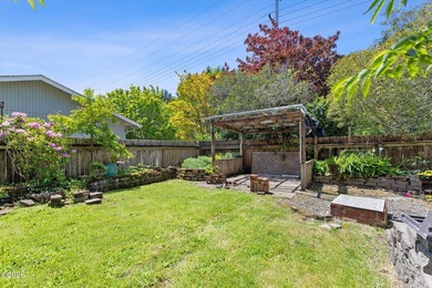 This lovely one-level home is located near Newport's Big Creek - photo 38