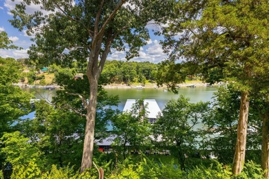 Lake Living Meets Investment Opportunity! Escape to the lake - photo 9