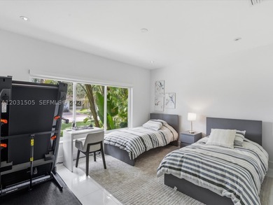 Welcome home to this beautifully remodeled Miami Shores retreat - photo 40