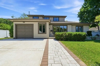 New To Market! Beautifully appointed and architecturally - photo 1