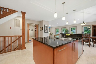 New To Market! Beautifully appointed and architecturally - photo 6