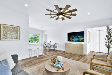 Enjoy the ultimate waterfront lifestyle in this exceptional - photo 6
