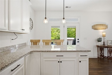 Welcome to your absolute dream home at 525 Sixteenth Cir - photo 11