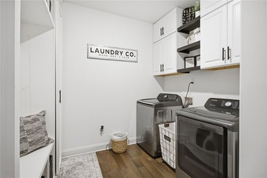 Welcome to your absolute dream home at 525 Sixteenth Cir - photo 14