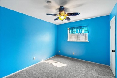 Step into a solid, well-established home that offers the perfect - photo 15