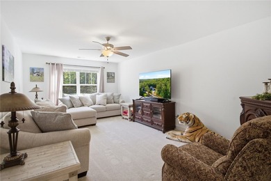 Welcome to your absolute dream home at 525 Sixteenth Cir - photo 19