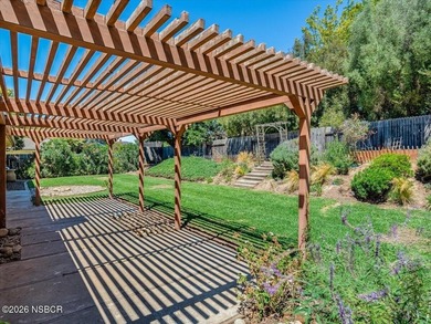 Very nice and well cared for single story 4 bedroom-2 bath home - photo 33