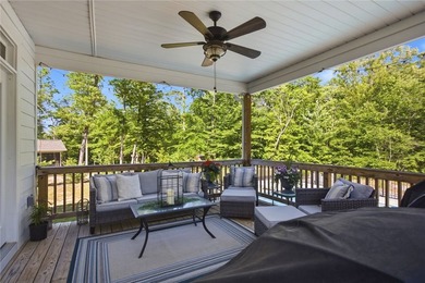 Welcome to your absolute dream home at 525 Sixteenth Cir - photo 34