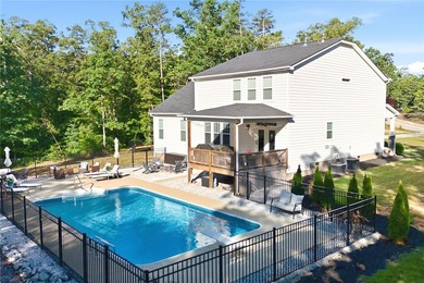 Welcome to your absolute dream home at 525 Sixteenth Cir - photo 36
