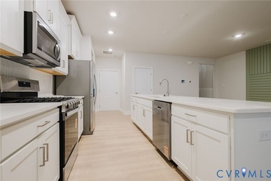 MOVE IN READY New construction! Welcome home to one of - photo 5