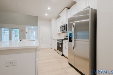 MOVE IN READY New construction! Welcome home to one of - photo 9
