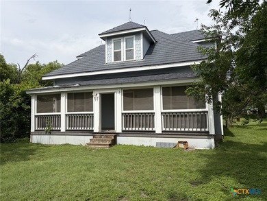 The property consists primarily of open pasture with current use - photo 10