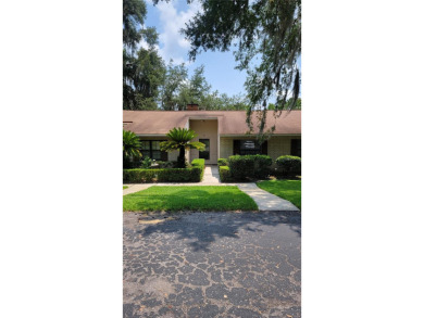 This 2 Bedroom 1 Bath Condo is conveniently located just minutes - Lake Condo For Sale in Melrose, Florida